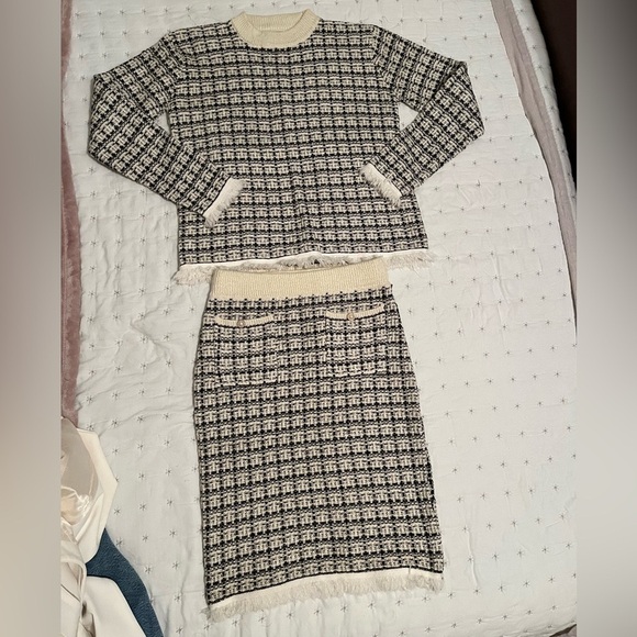 Set NWOT - Picture 2 of 5